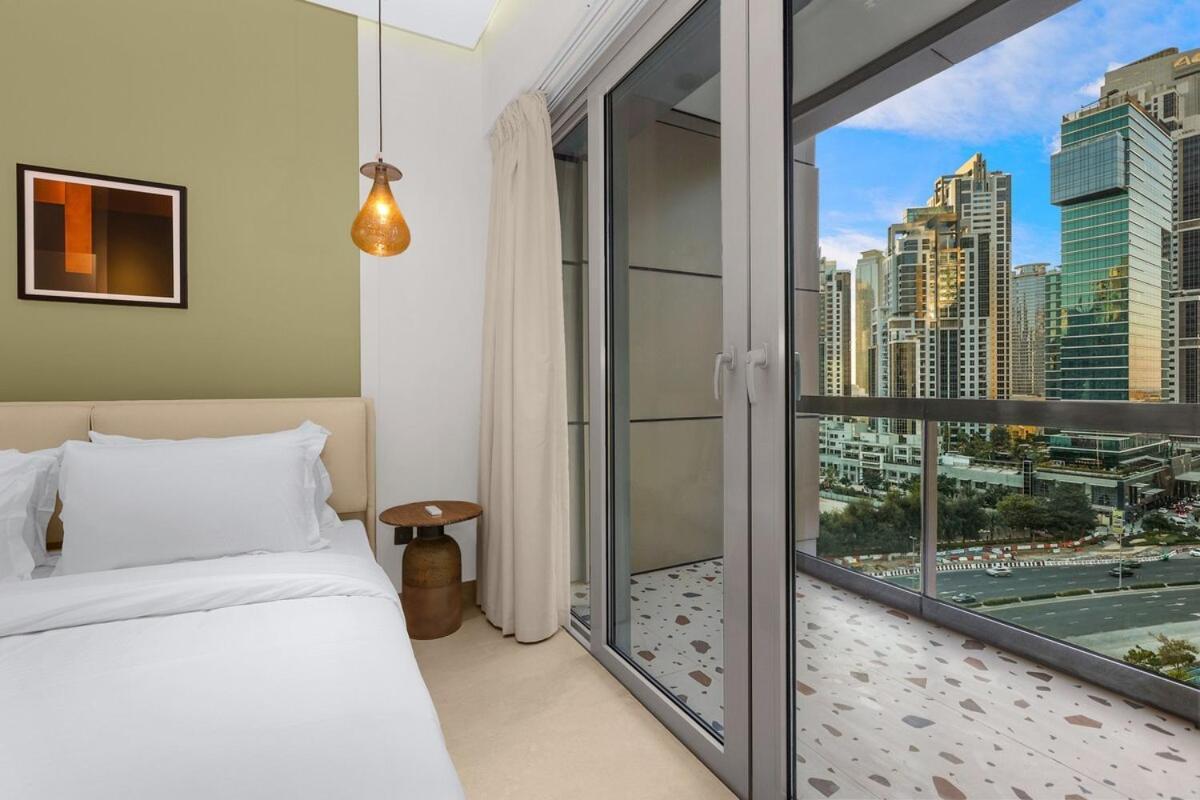 First Class 1br Downtown Lively Getaway Dubai