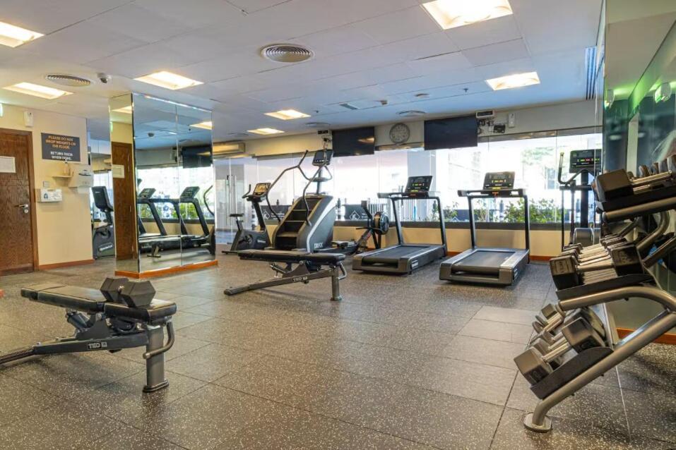Apartment First Class 1br Downtown Lively Getaway *